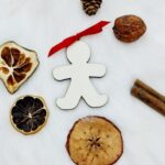 Glob de Crăciun - figurină din turtă dulce
