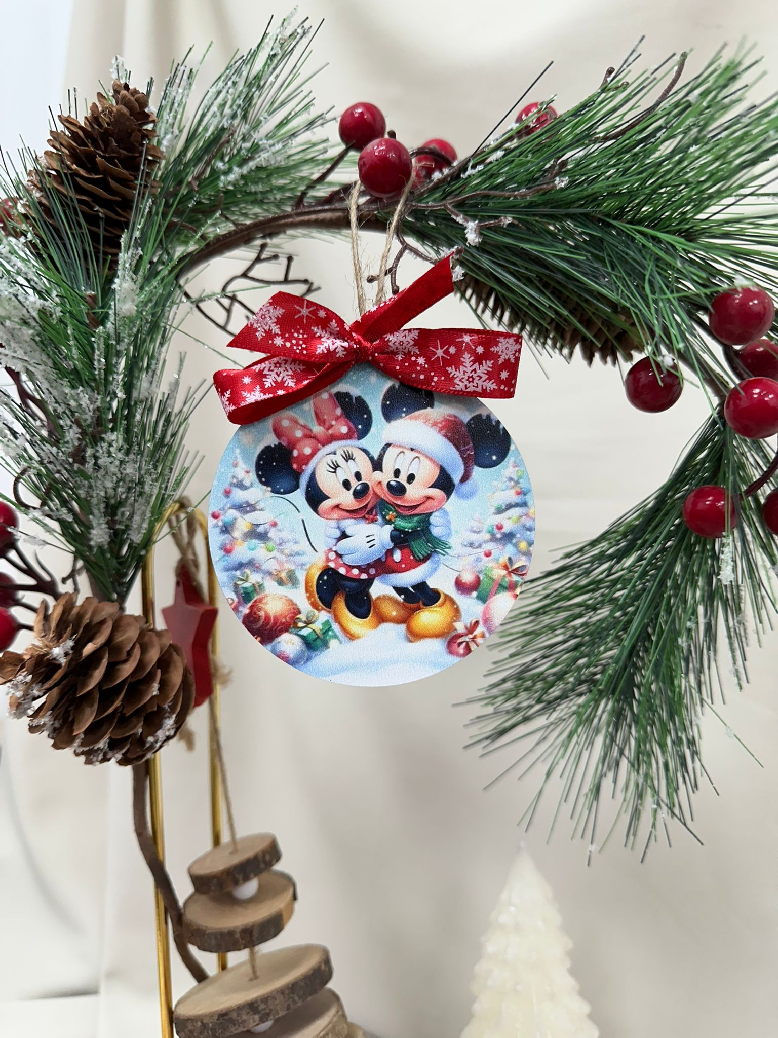 glob cu mickey si minnie Glob cu Mickey și Minnie - imagine 1