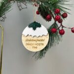 Glob "Sărbători fericite" pentru fini