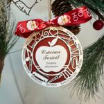 Glob cu mesaj pentru educatoare și măr