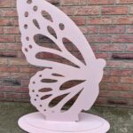 Decoratiune in forma de fluture roz