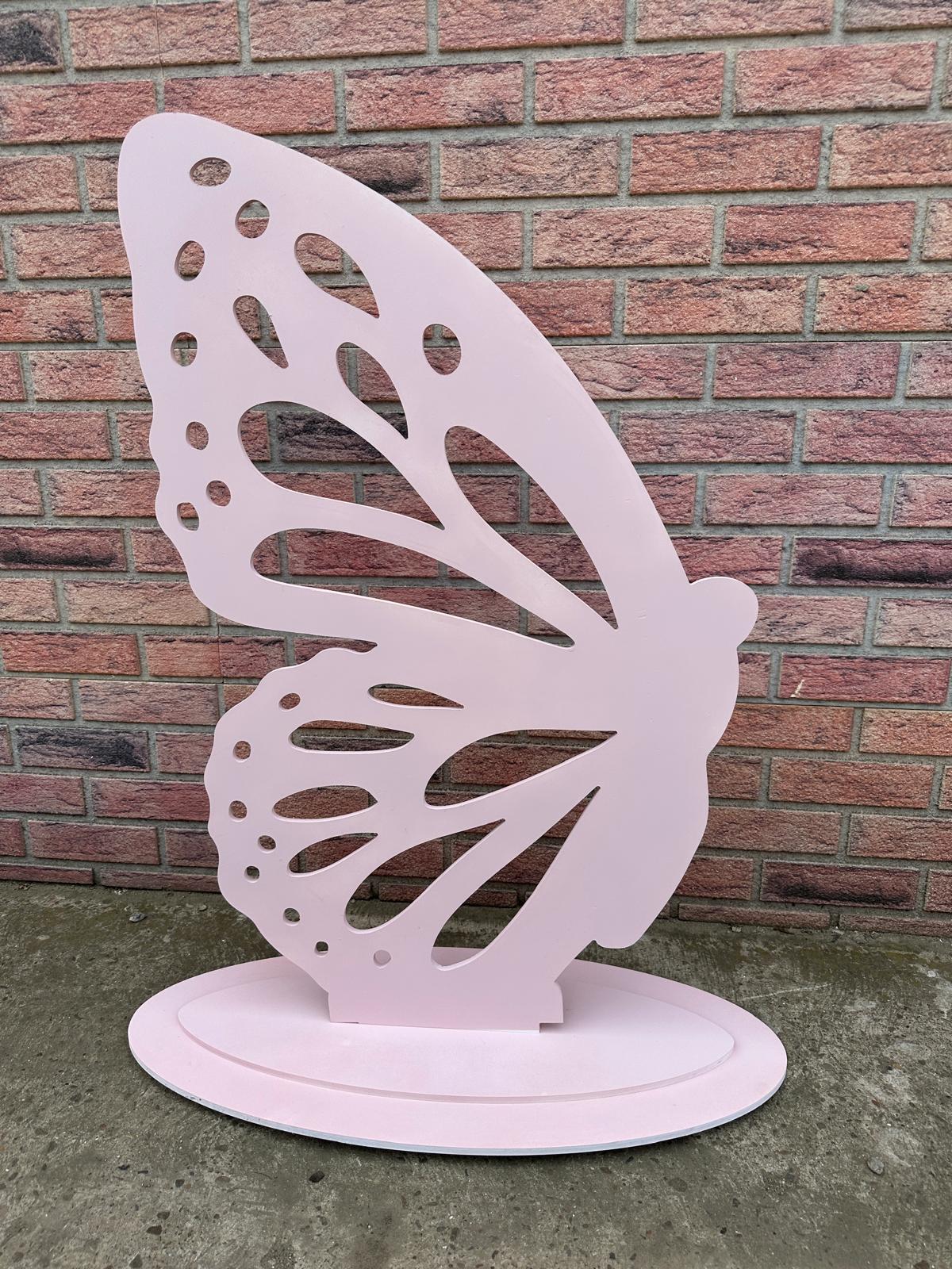 WhatsApp Image 2025-04-17 at 15.18.22_6bb0df98 Decoratiune in forma de fluture roz - imagine 1