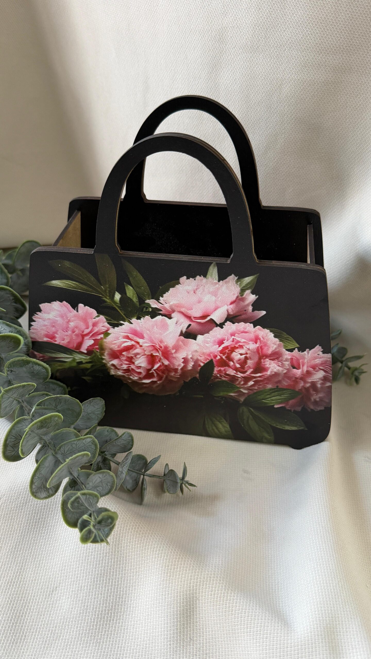 j Cutie poseta neagra cu flori roz - imagine 1